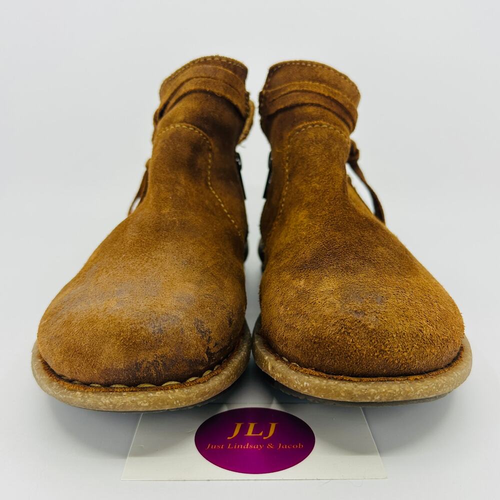 Born Women's Wynter Brown Ginger Distressed Suede Comfort Ankle Boots Size 8 View 2